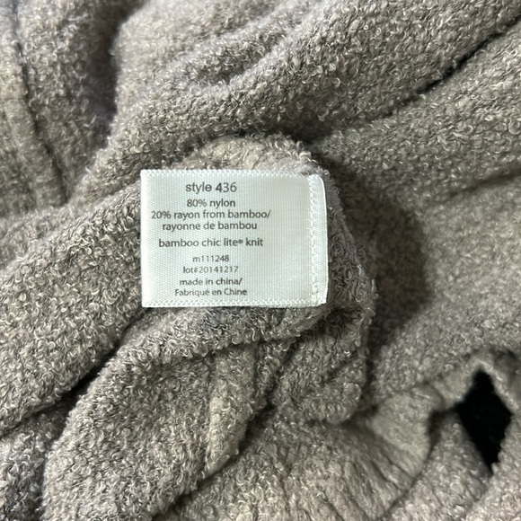 BAREFOOT DREAMS Bamboo Chic Lite Calypso Wrap Cardigan Sweater 436 S/M - Picture 9 of 10